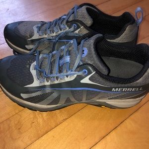 Women’s Merrell Siren Edge WP hiking shoes